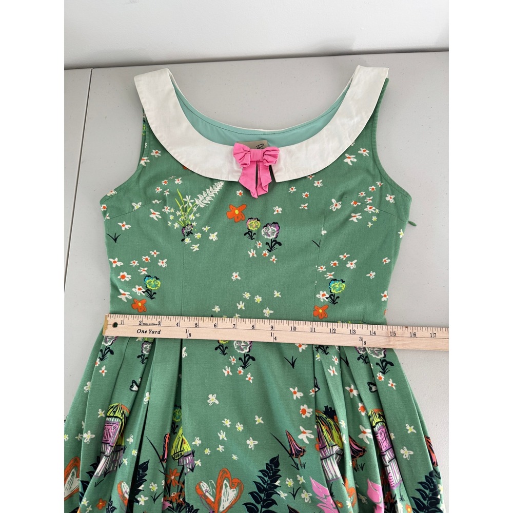 Lindy Bop Leah Alice in Wonderland Tea Dress 8 Green Novelty Print Fit & Flare - Picture 13 of 15